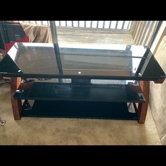 Coffee table/ tv stand😱 - Picture 1 of 2